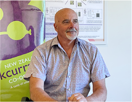 ニュージーランド
カシス生産者組合代表